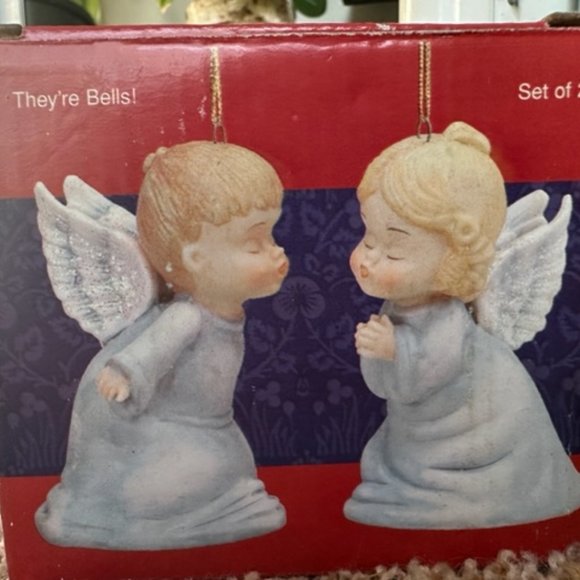 Kissing Angel Collectible Ornaments. Still in packaging - Picture 2 of 3
